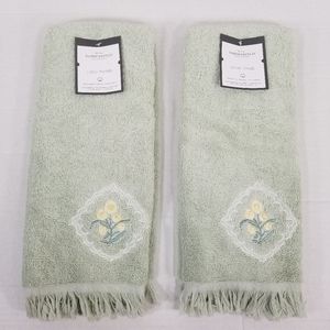 New! Set of 2 Threshold Green Spring Easter Floral Hand Towels 100% Cotton
